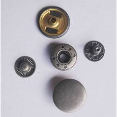 供應(yīng)鈕扣，金屬四合扣，633四合扣金屬彩色四合扣扣子