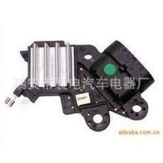 起亞現(xiàn)代桑塔納汽車電子調節(jié)器發(fā)動機調節(jié)器電子閃光器